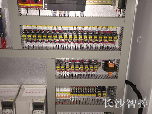 長沙智控機(jī)電設(shè)備安裝有限公司,長沙自動(dòng)控制系統(tǒng),樓宇群控節(jié)能系統(tǒng),實(shí)驗(yàn)室通風(fēng),配電系統(tǒng),現(xiàn)場布線安裝,實(shí)驗(yàn)室通風(fēng)控制系統(tǒng)